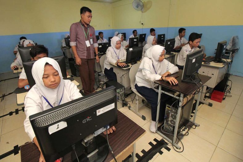 tips memilih SMP swasta terbaik untuk masa depan anak
