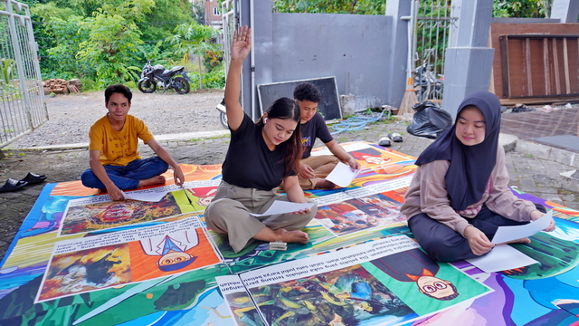 Implementasi Pendidikan Melalui Mata Pelajaran Seni Budaya